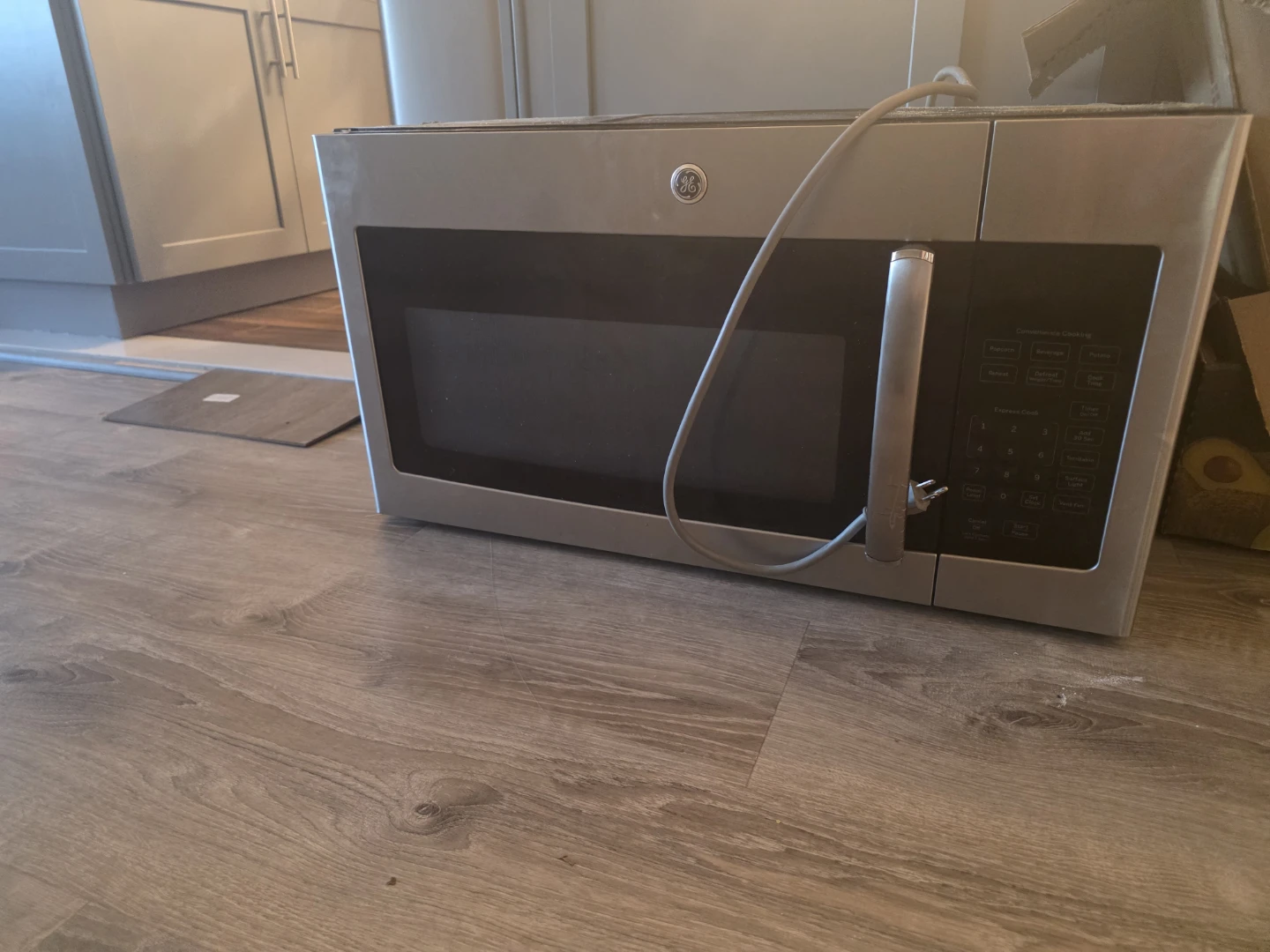 GE Microwave Oven JVM3160RFSS - photo 3