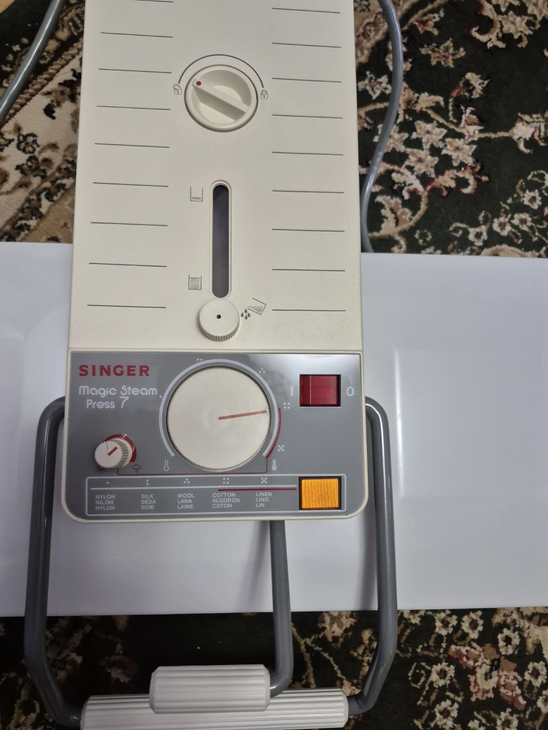 Singer Magic Steam Press 7,  rarely used - photo 5