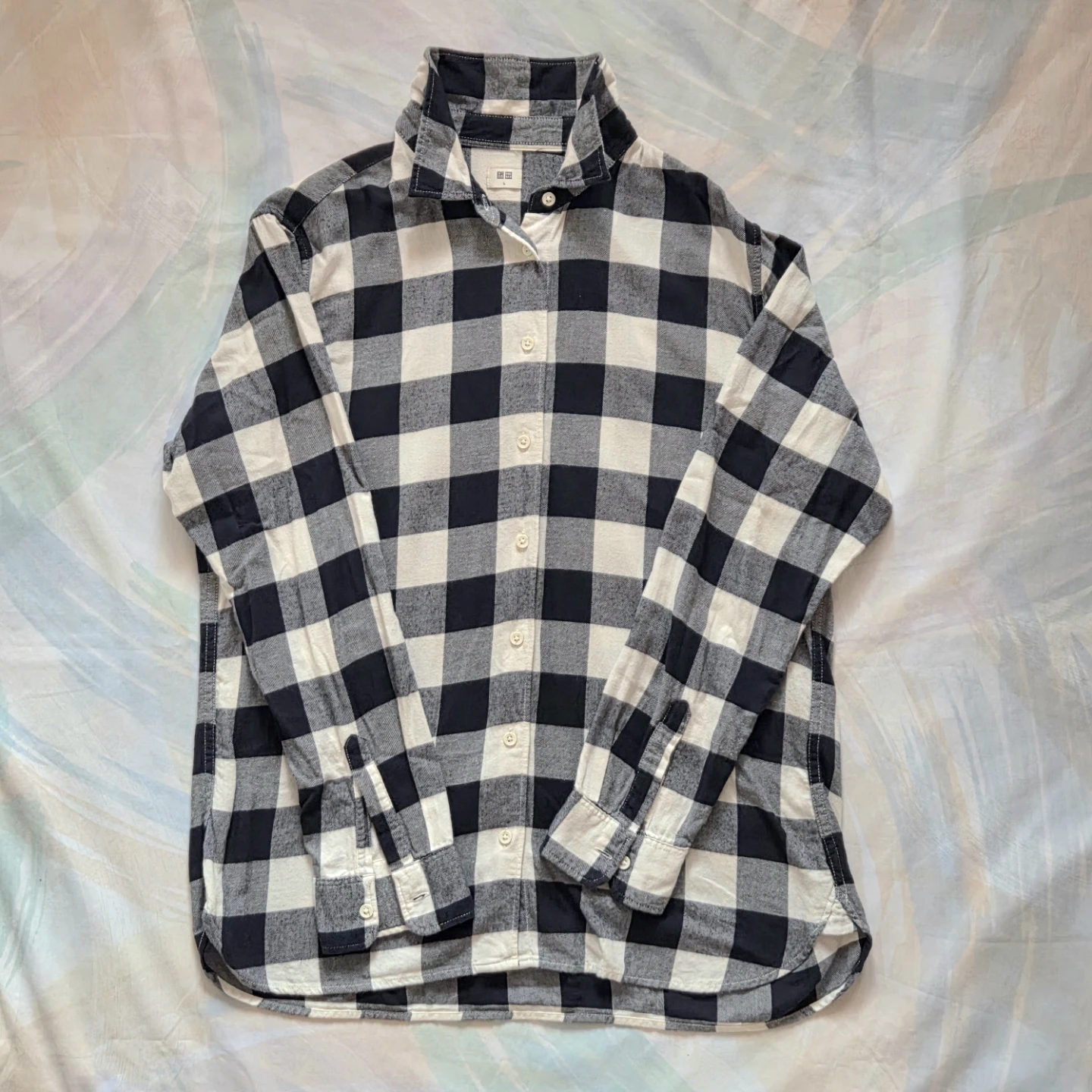 Uniqlo Navy Flannel Plaid Button-Up Shirt - photo 2