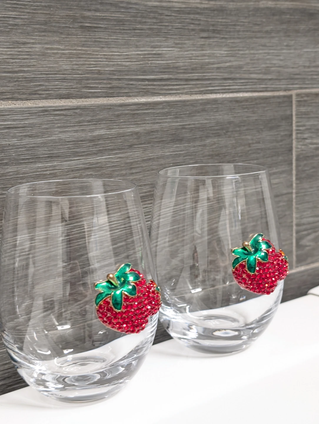 Rachel Zoe Stemless Wine Glasses Rhinestone Strawberry Bling - photo 3