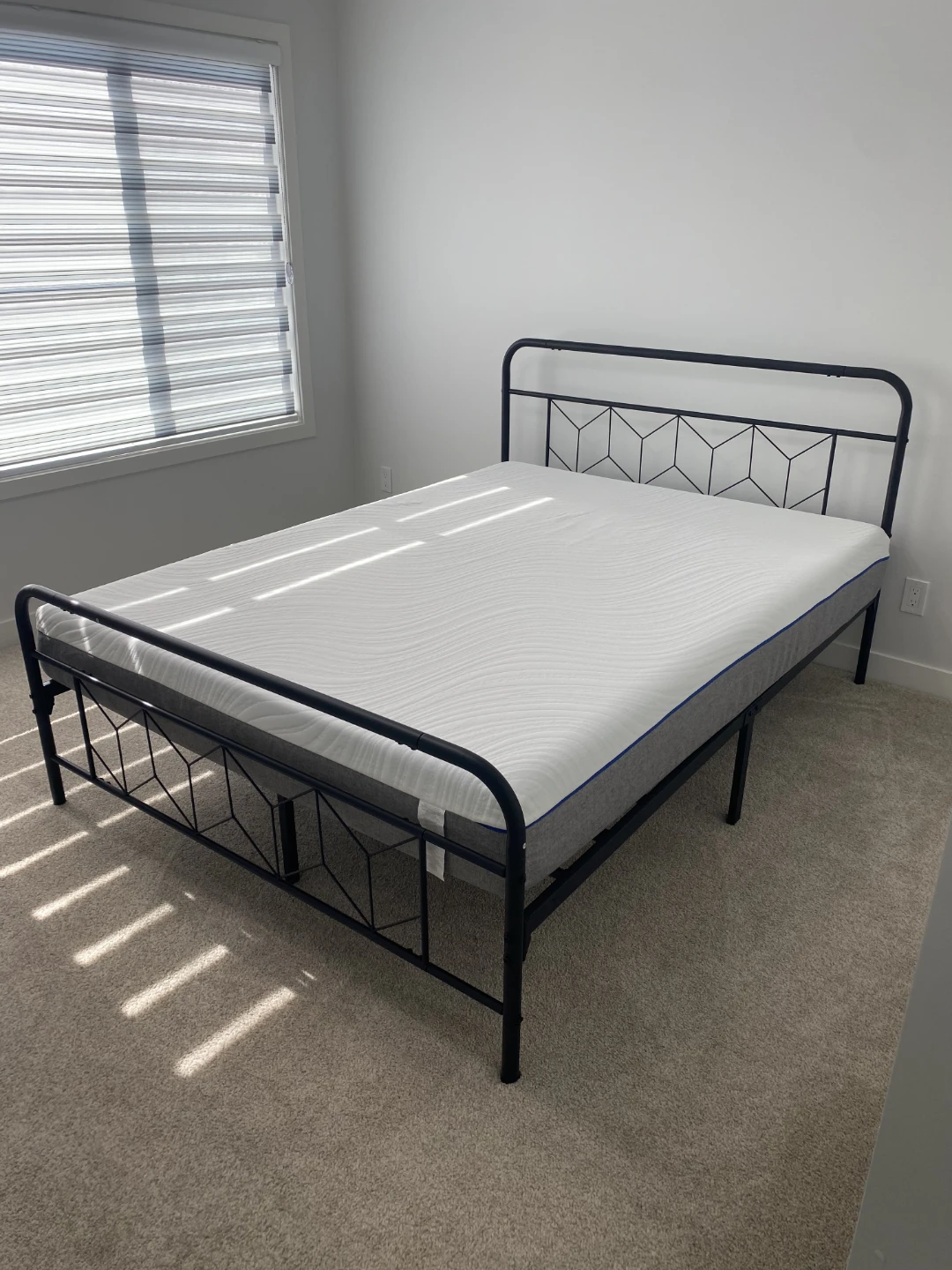 Complete Queen Size Bed