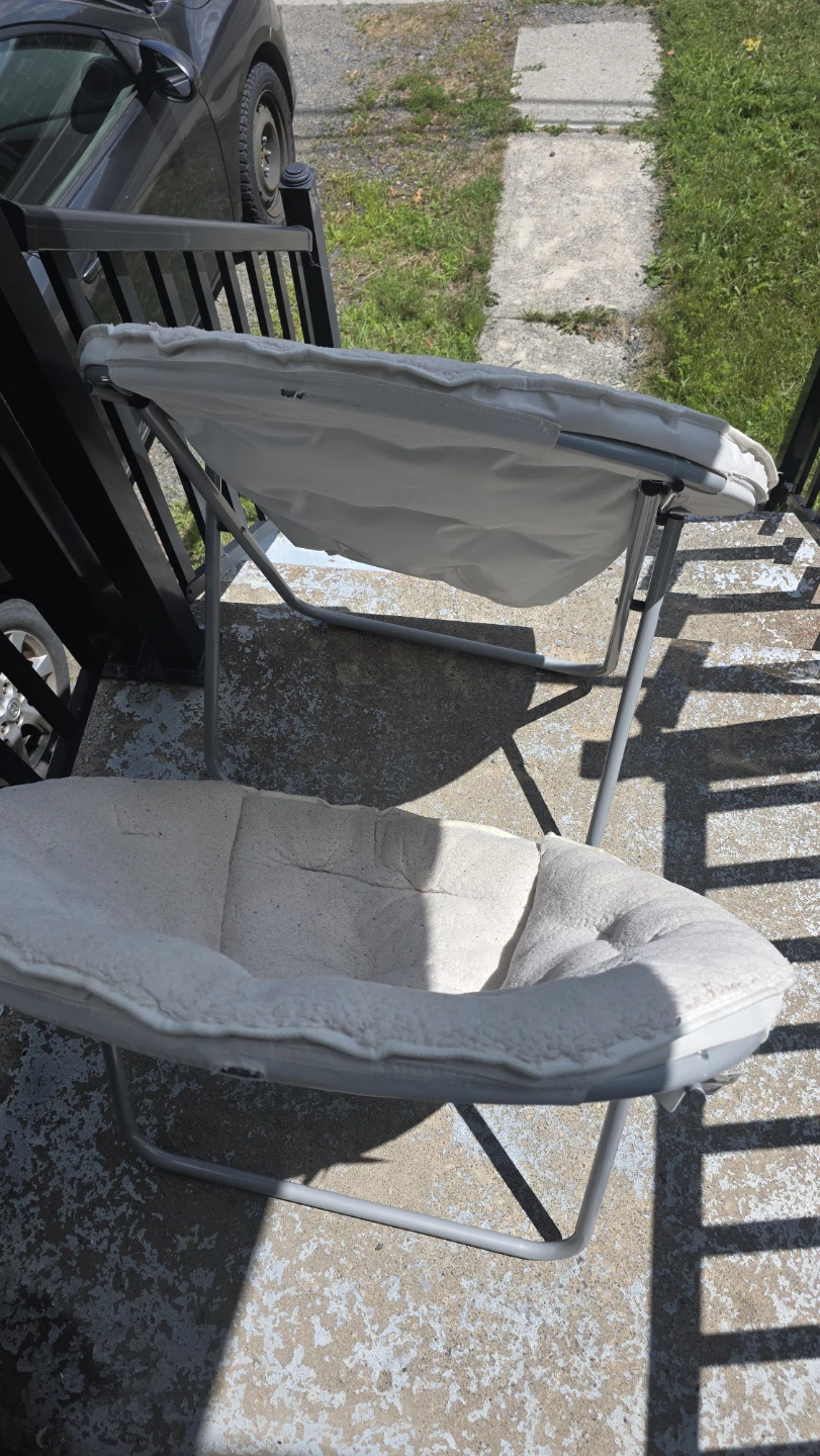 Pair of Cozy saucer chairs