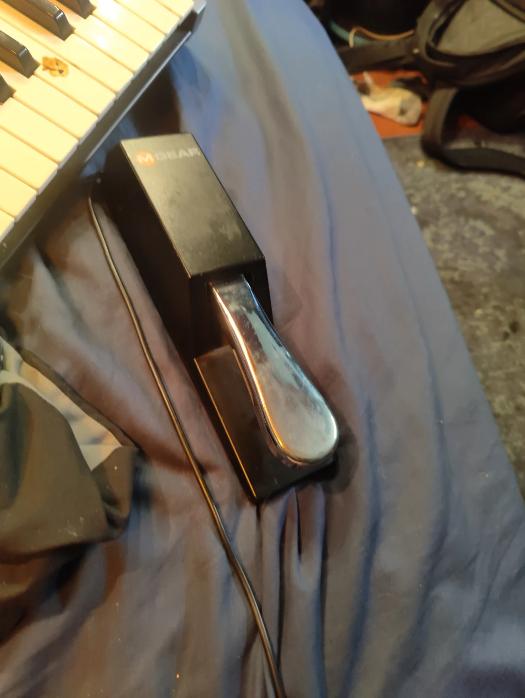 MIDI keyboard piano with drum pad - photo 4