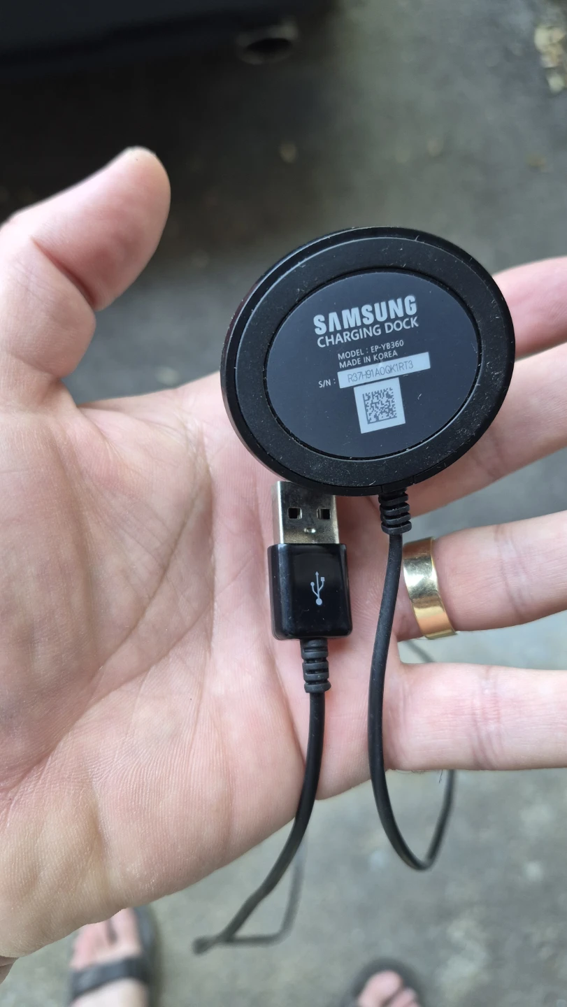 Samsung Charging Dock EP-YB360 - photo 2