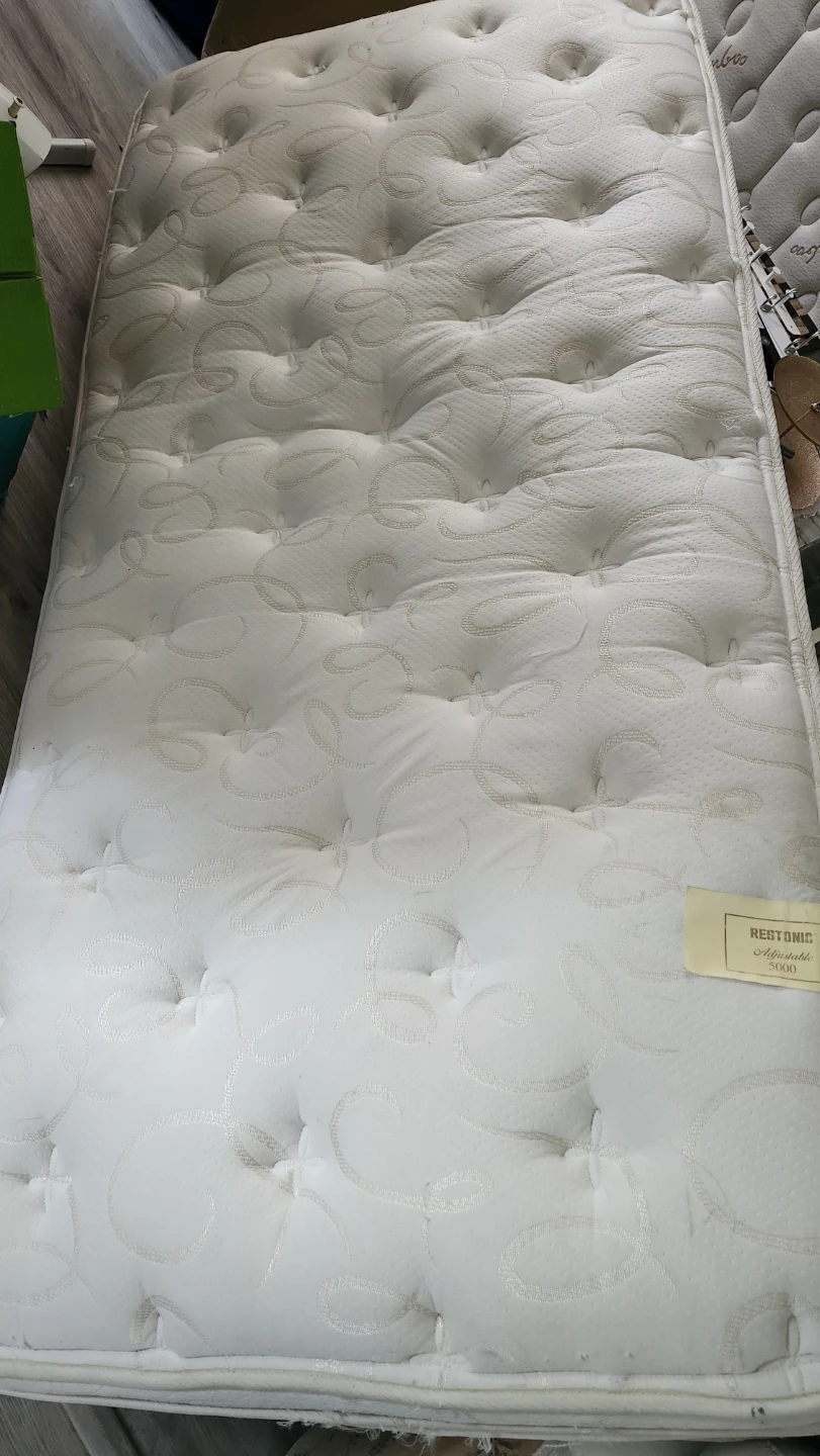 Restonic mattress with spring box - photo 2