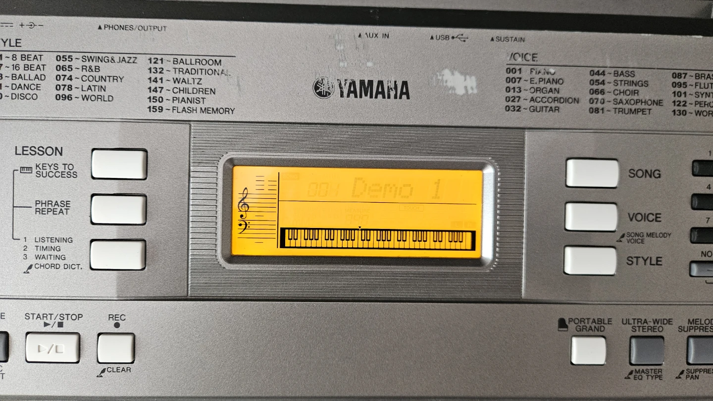 Yamaha PSR-E353 Keyboard - photo 4
