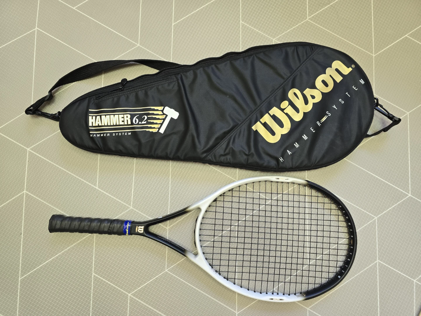 Wilson Hammer Tennis Racket 6.2 with Case