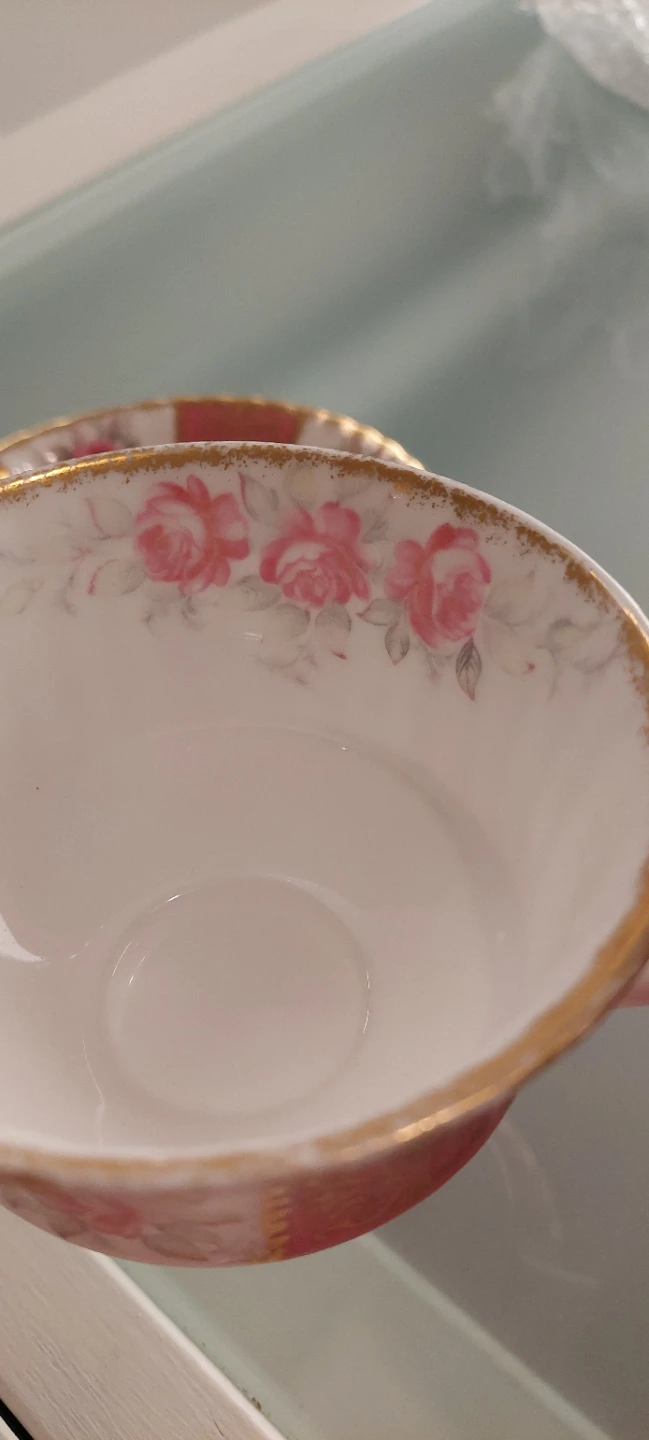 Paragon Fine Bone China Teacup and Saucer Set - photo 5