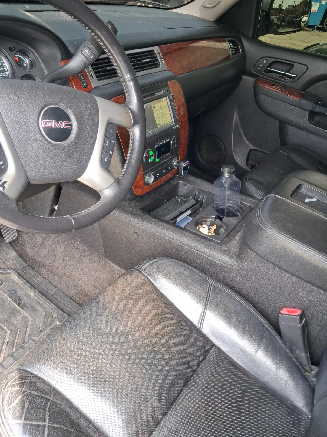 Gmc yukon - photo 4