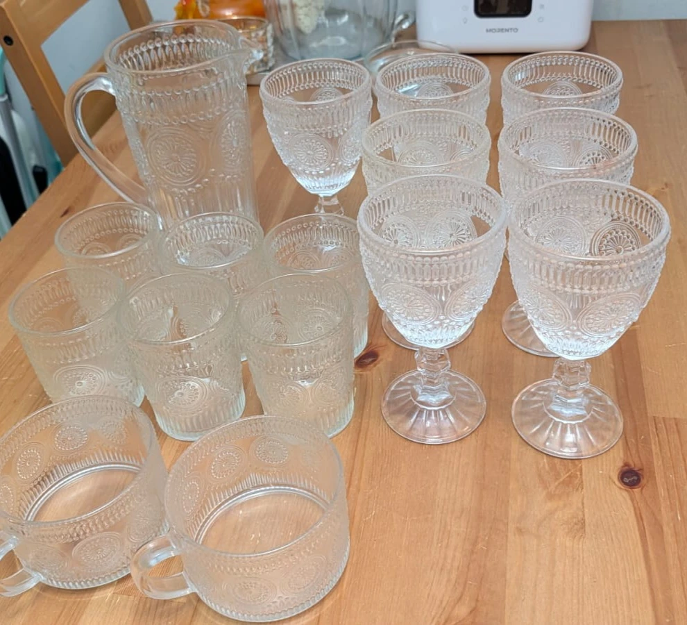 Embossed Glass set