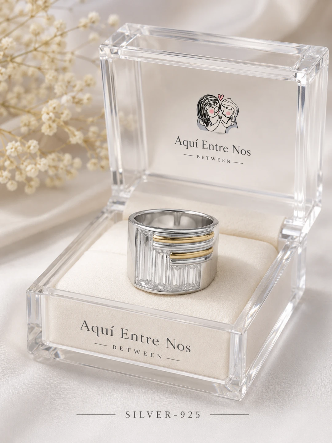 Aquí Entre Nos Silver 925 Ring with Baguette Cut Stones