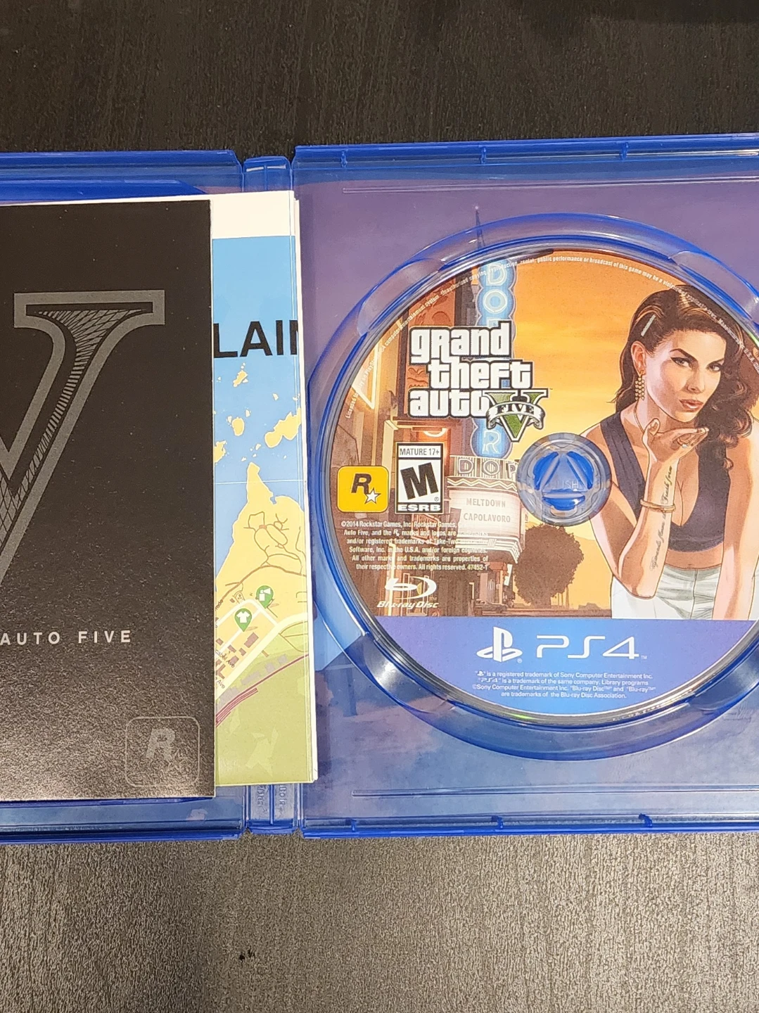 Grand Theft Auto V GTA 5 (PS4) - photo 2