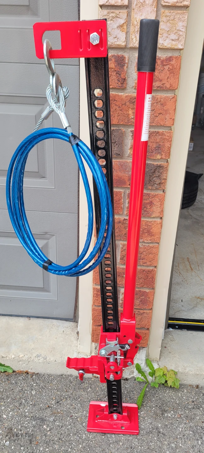 FOR SALE Farm Jack with steel cable