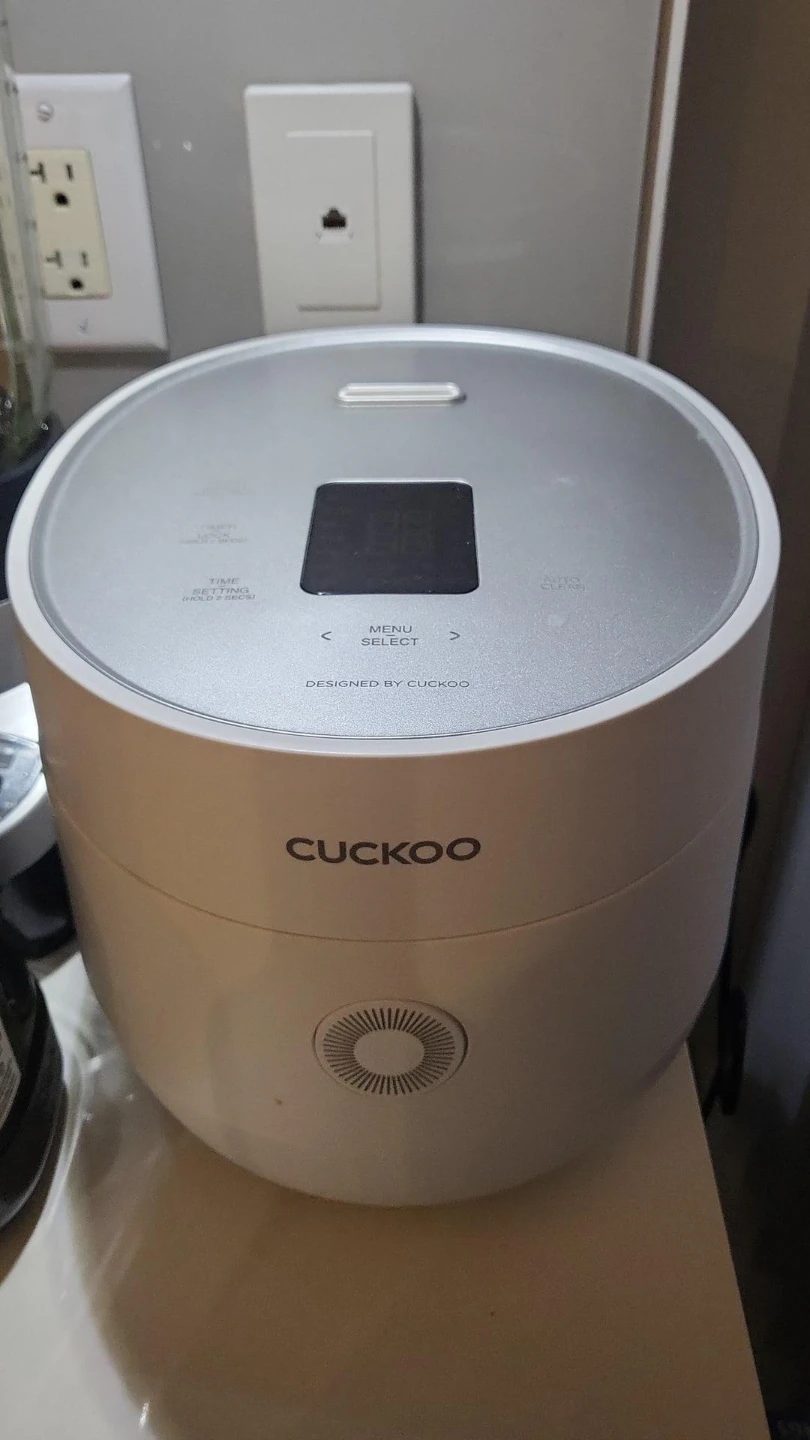 CUCKOO 6 Cup Rice Cooker - White