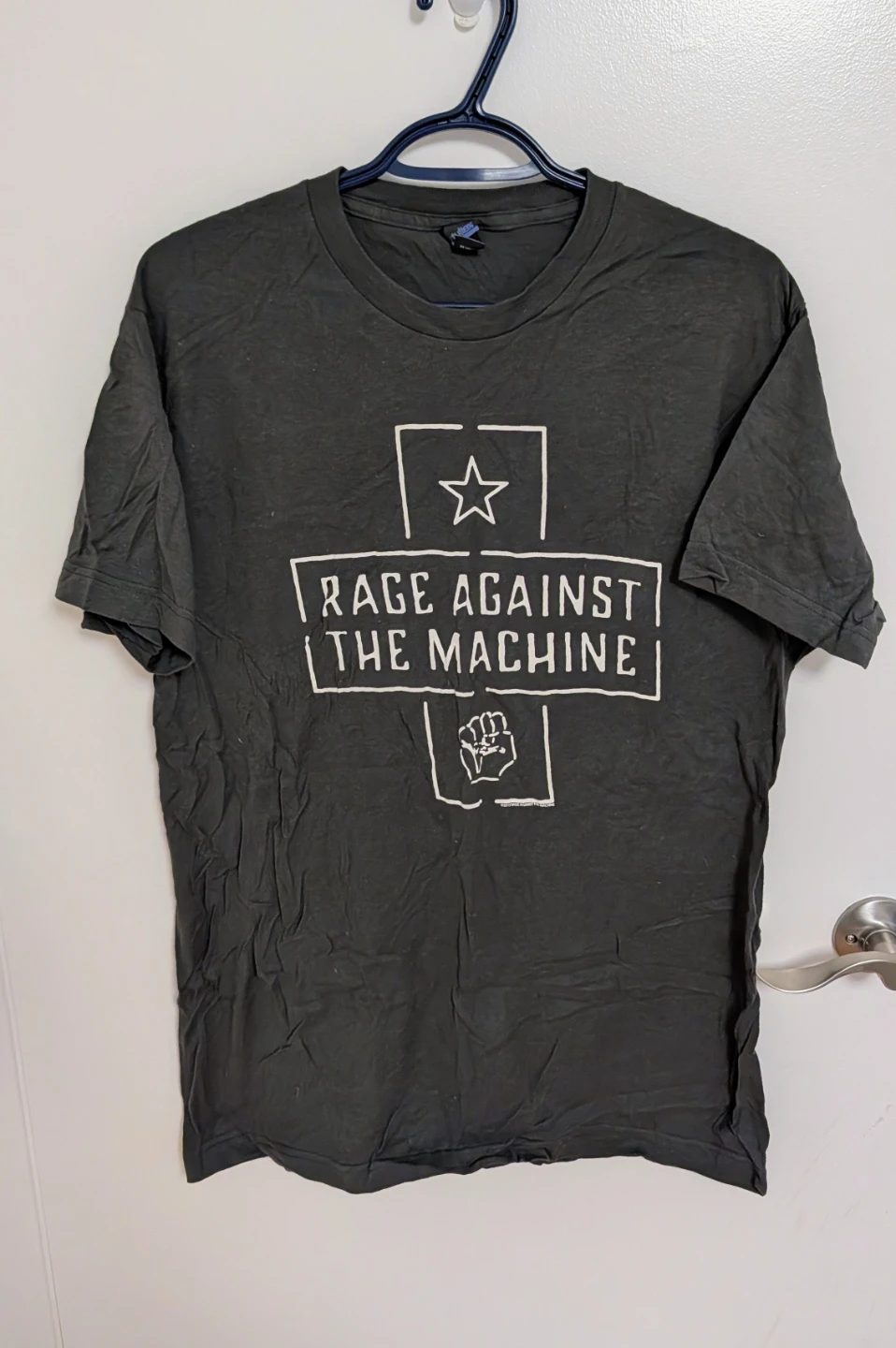 Rage Against The Machine T-Shirt - Men's Size Large