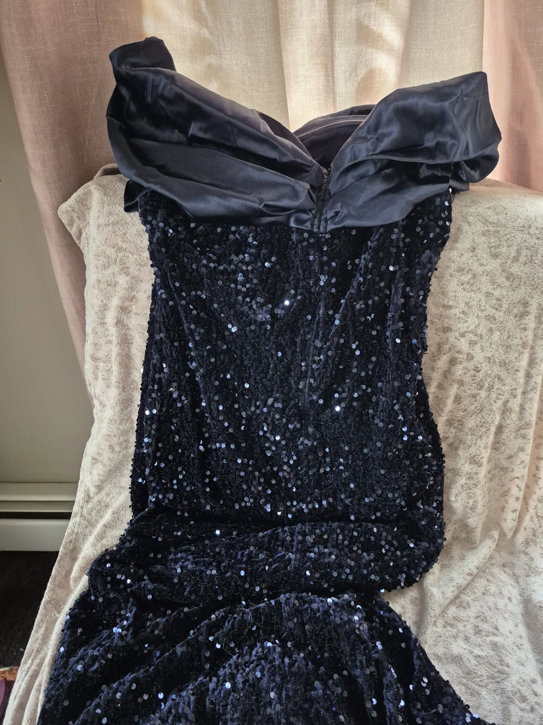 Beautiful sparkly long dress with sequins - photo 2