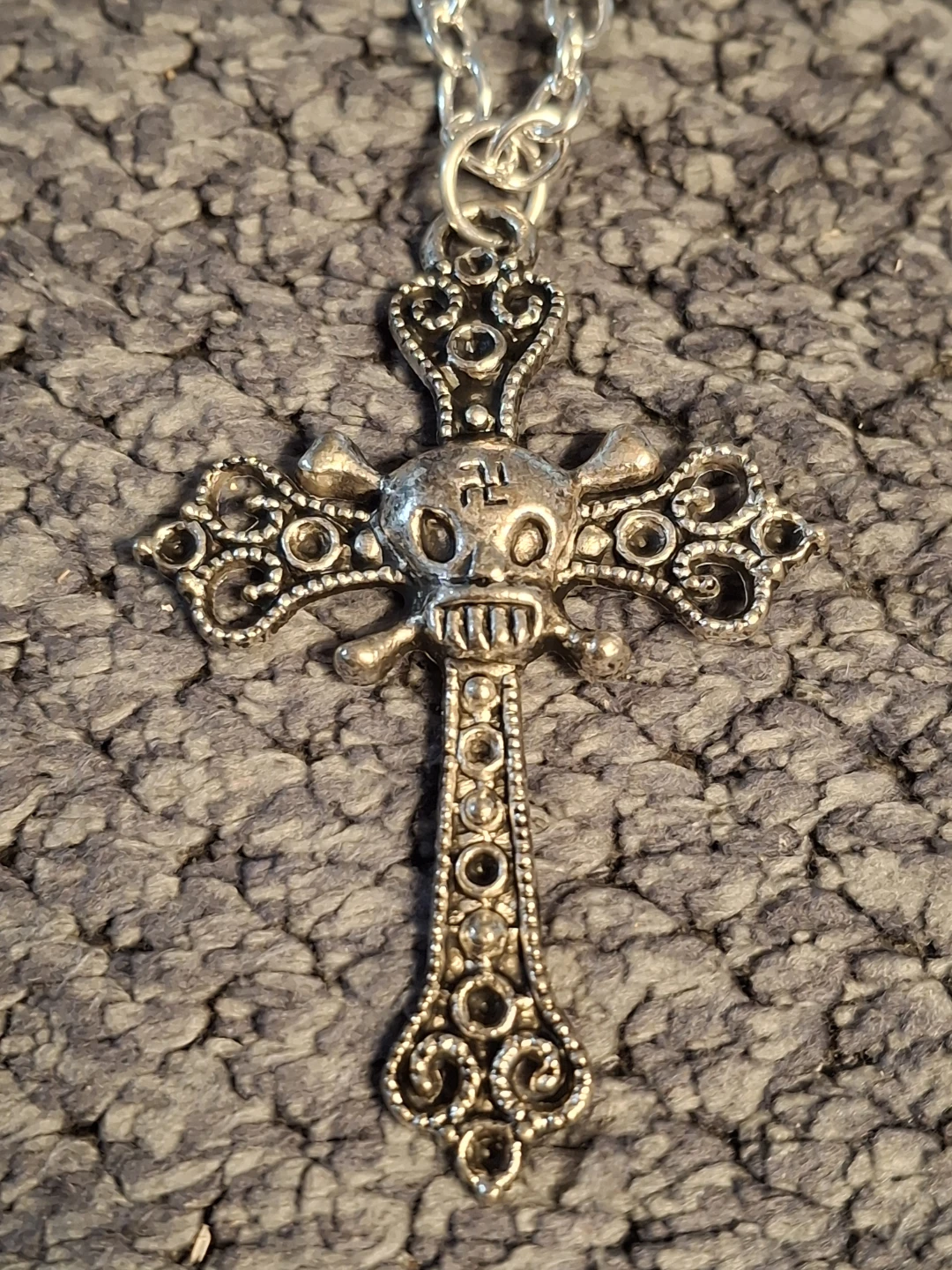 Skull Cross Necklace - photo 3