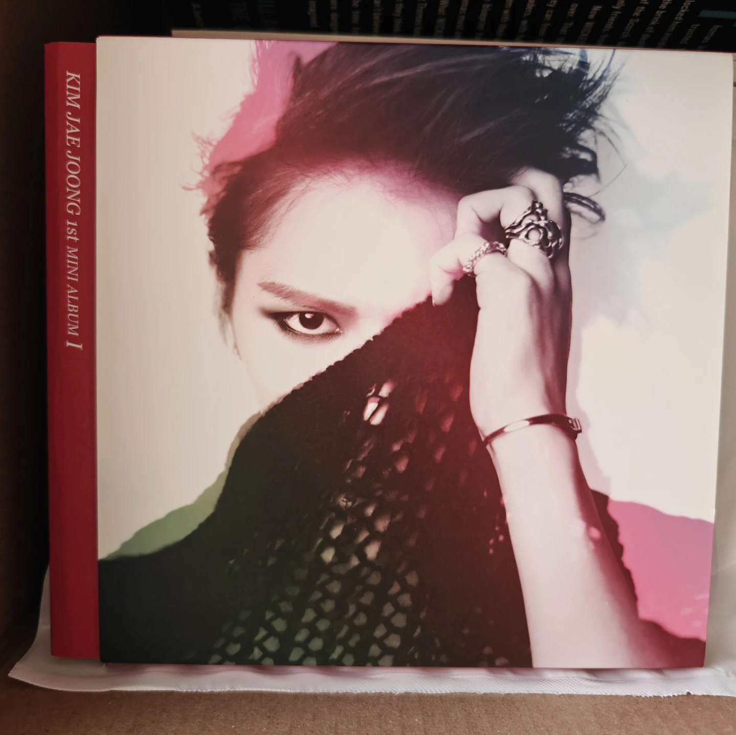 Kpop albums and photo essay book - photo 3
