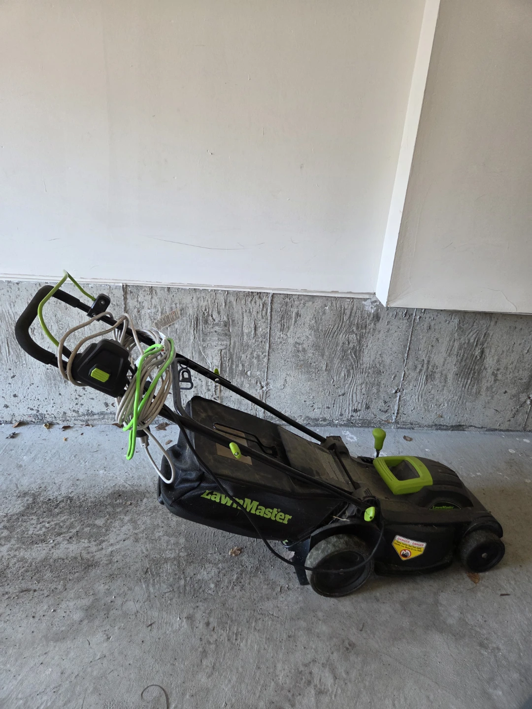 LawnMaster Electric Lawn Mower