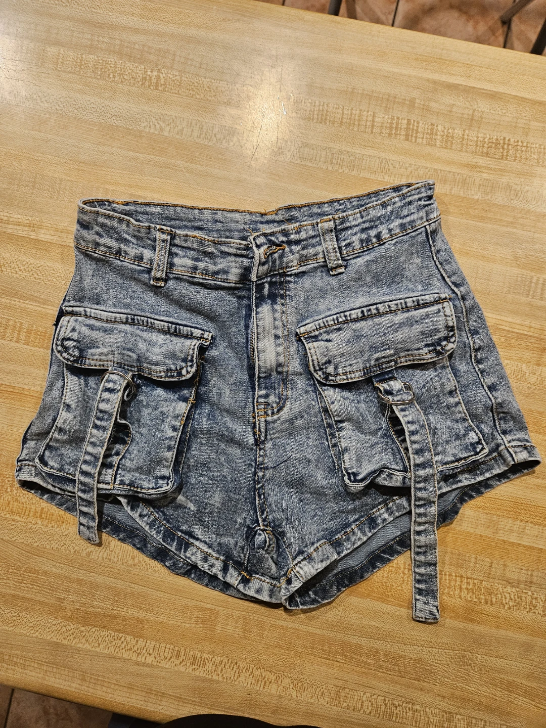Daisy Cargo Denim Shorts Size S