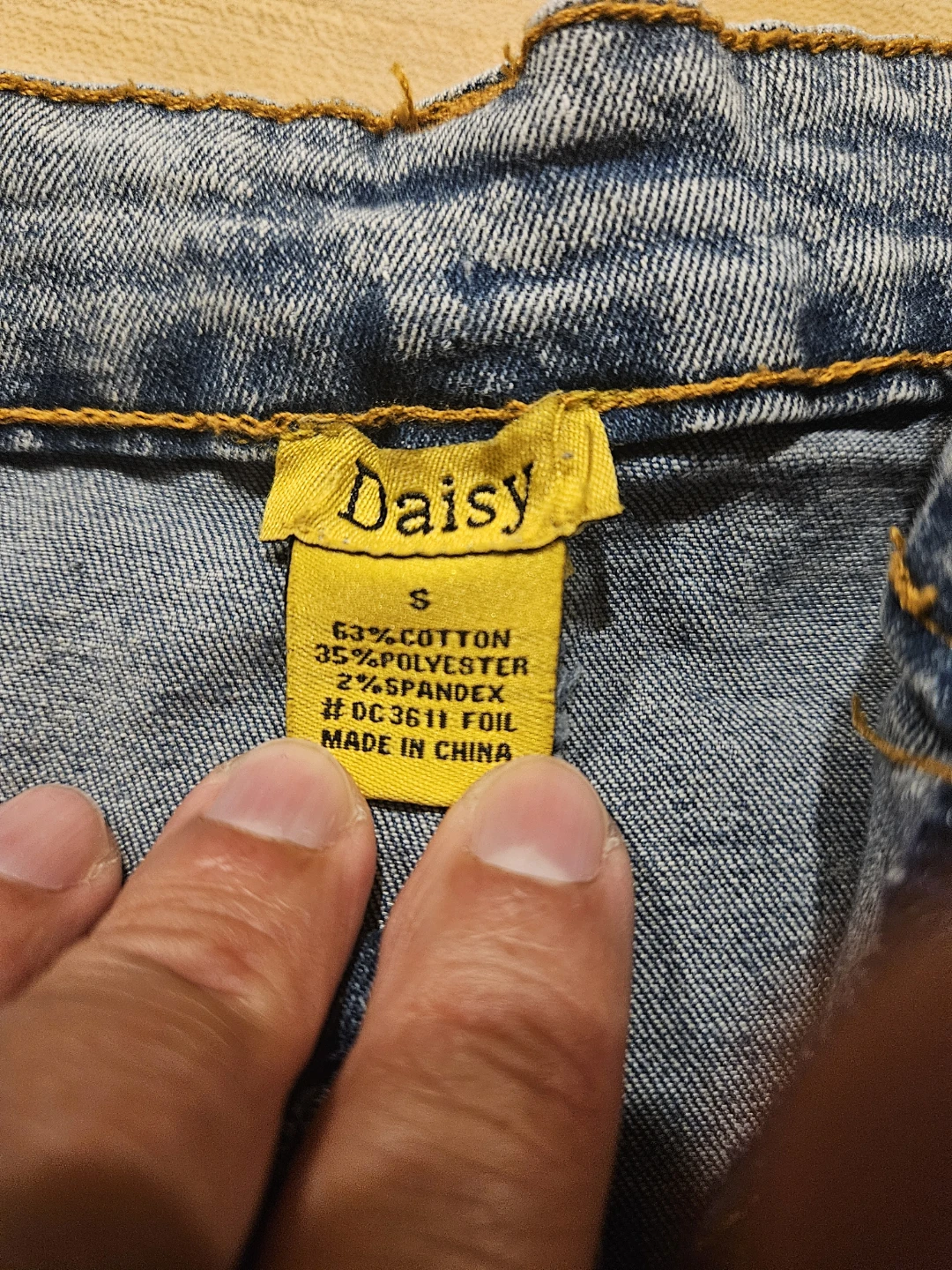 Daisy Cargo Denim Shorts Size S - photo 3