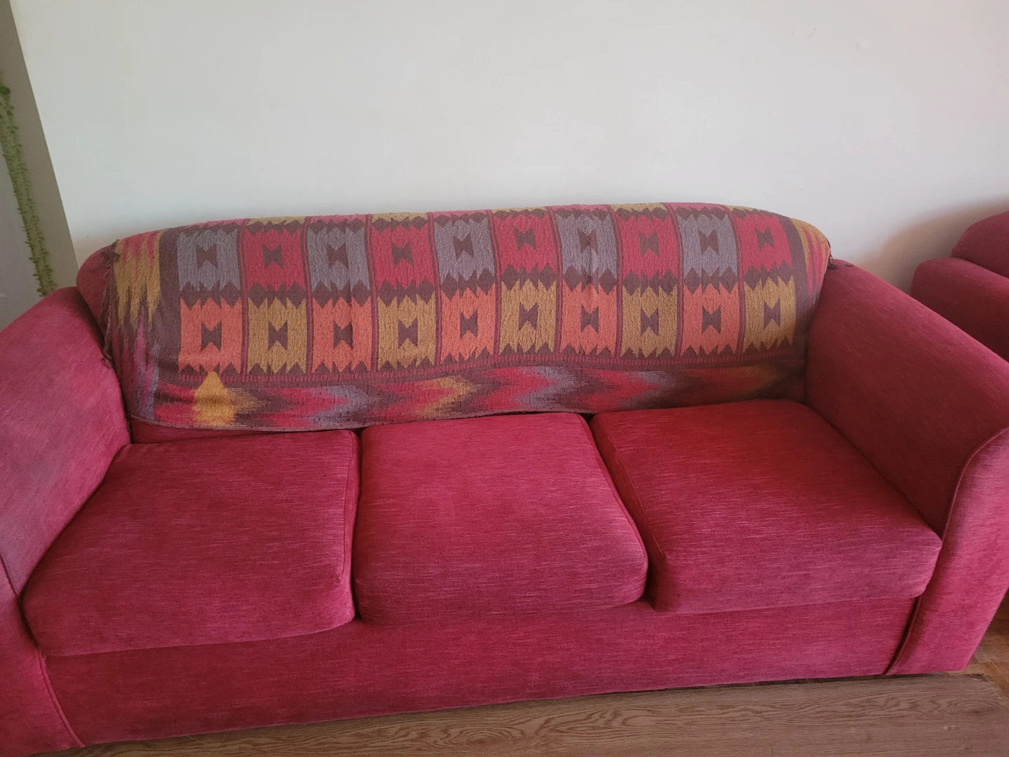 3- seater Sofa with Geometric Throw - photo 3