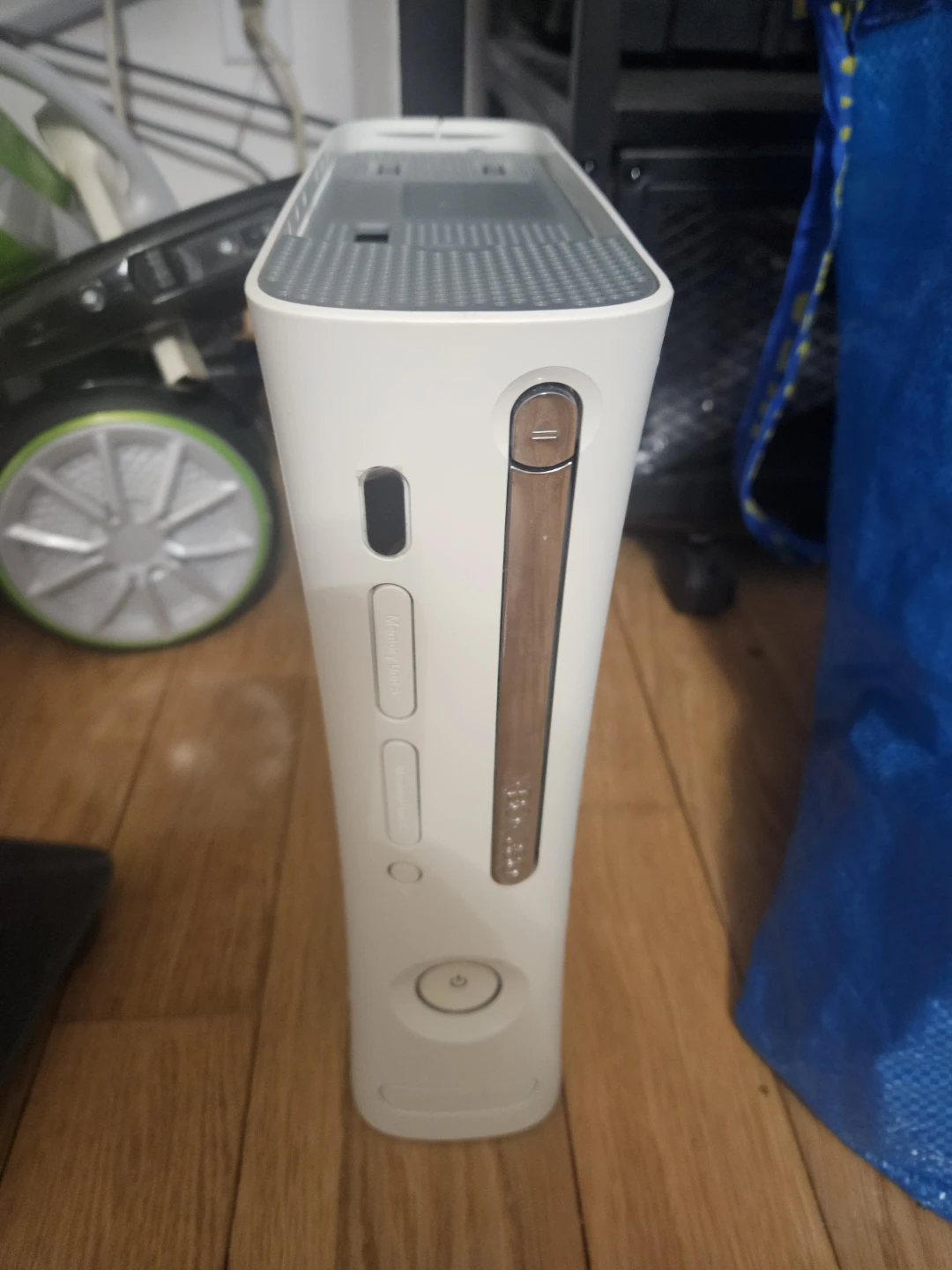 RROD broken Xbox 360 Console zephyr