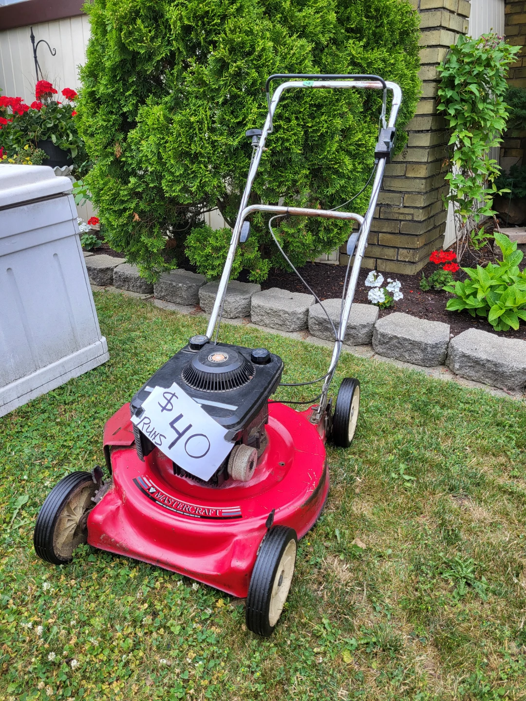 Mastercraft Lawnmower - Runs
