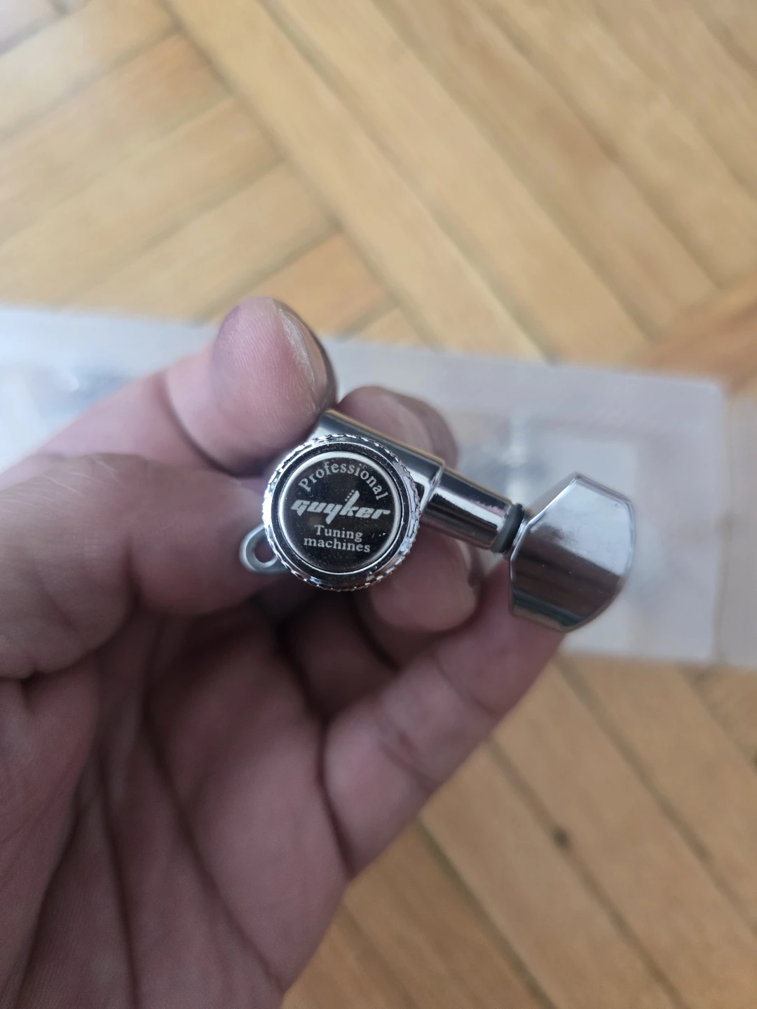 Guyker locking tuners