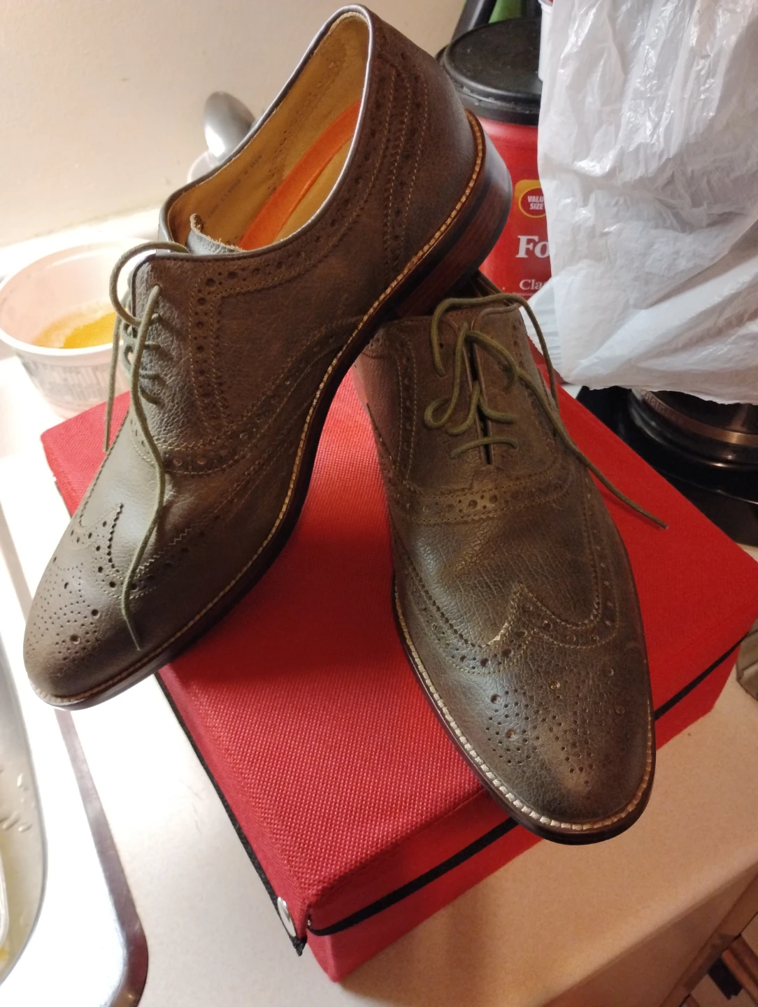 Brown Leather Wingtip Oxford Dress Shoes and Shirt