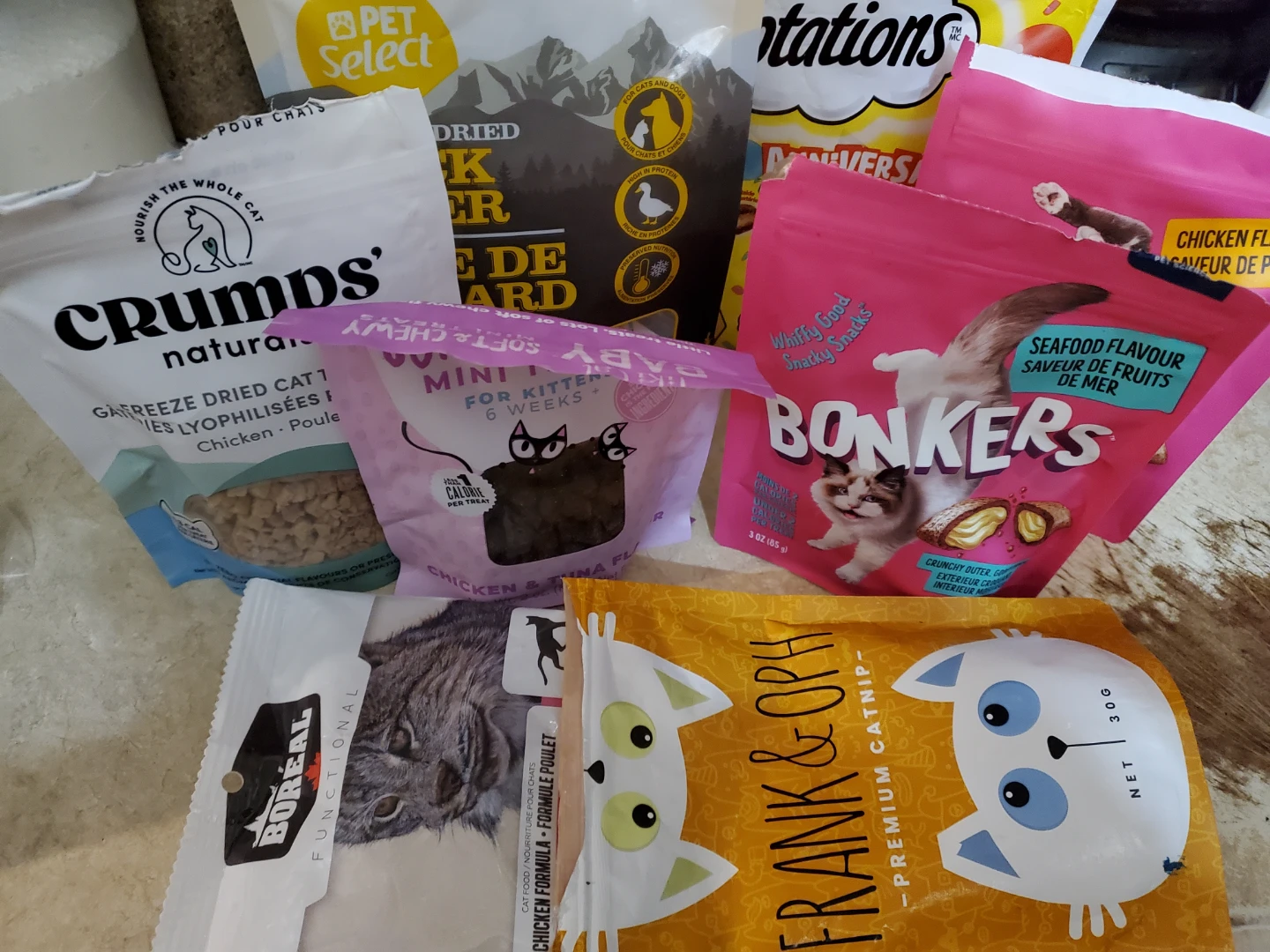 Cat treat/food bundle  + premium catnip (10 piece total)