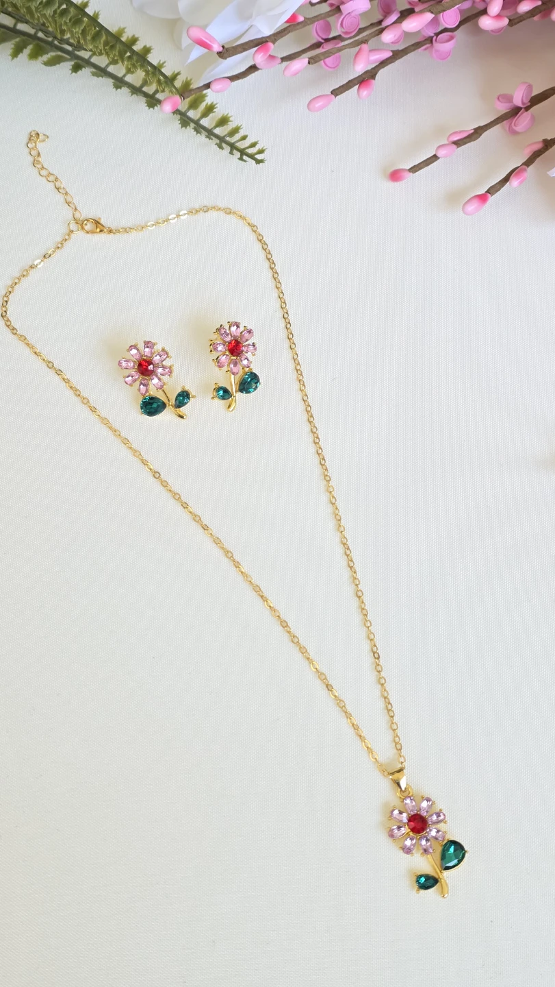 Flower Necklace and Earrings Set - photo 5
