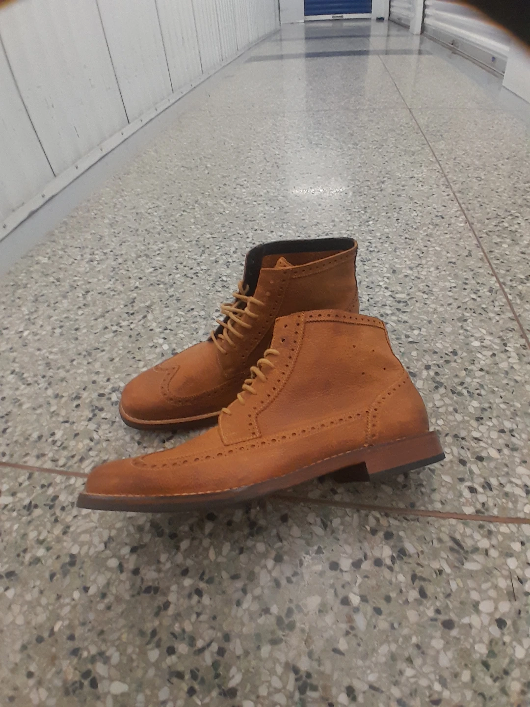 Men's Tan Suede Wingtip Boots Original Cole Haan Men's Size 11.5 - photo 2