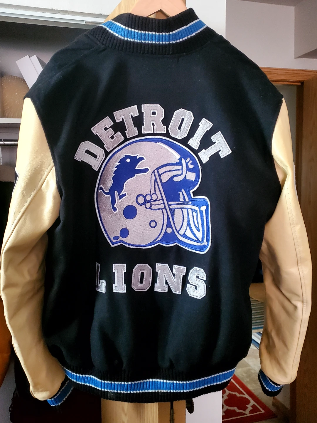 Detroit Lions Varsity Jacket - photo 2