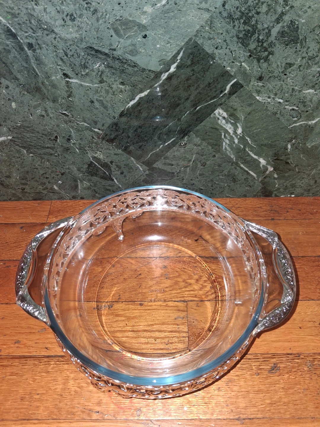 Queen Anne Pyrex Dish - photo 2