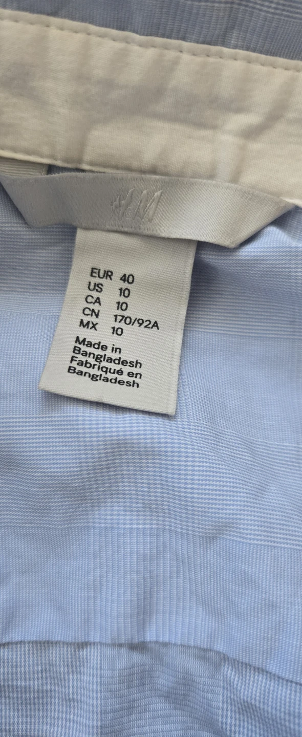 H&M Light Blue Button-Up Shirt Size 10 - photo 3