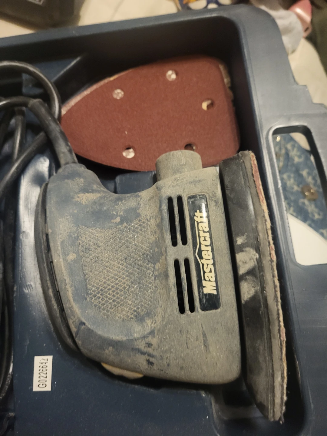 Mastercraft Detail Sander with Sandpaper - photo 2