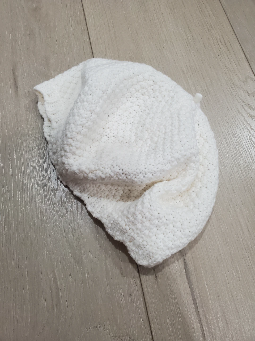 Girls White Knitted Beret Hat Size 4T