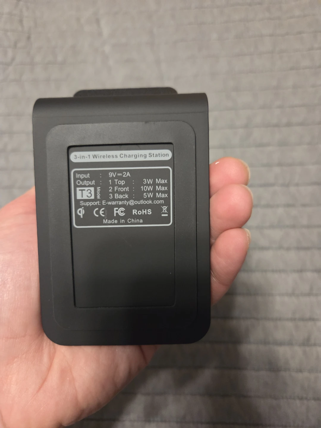 3-in-1 Wireless Charging Station - photo 3