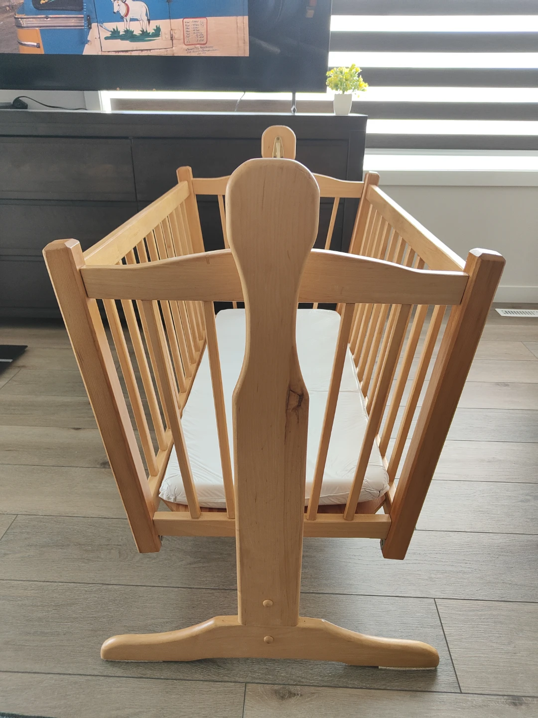 Solid Wood Rocking Baby Cradle / Bassinet (Mattress Included) - photo 4
