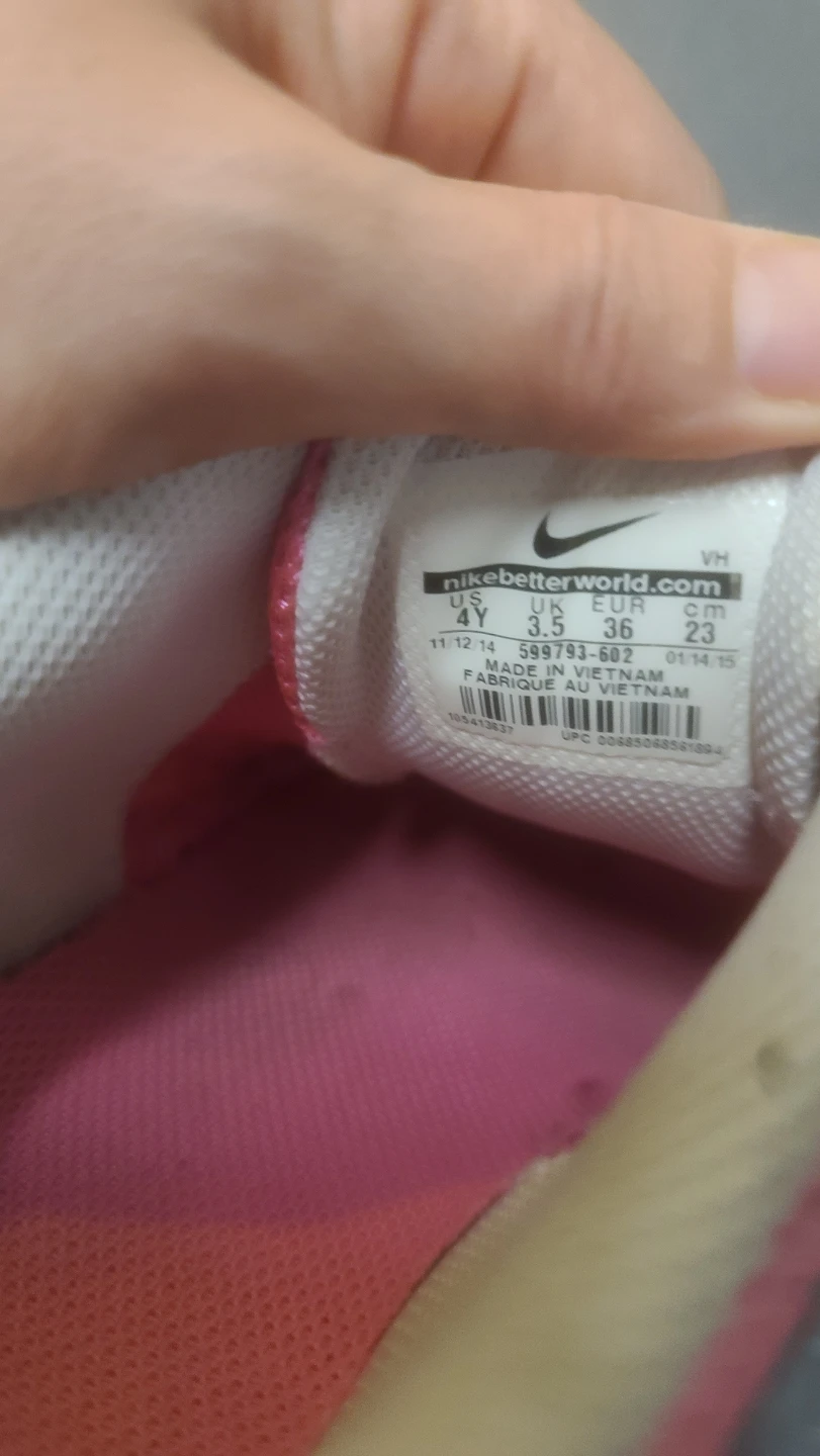 Nike Dual Fusion kids Running Shoes Size 4Y and 7Y - photo 2