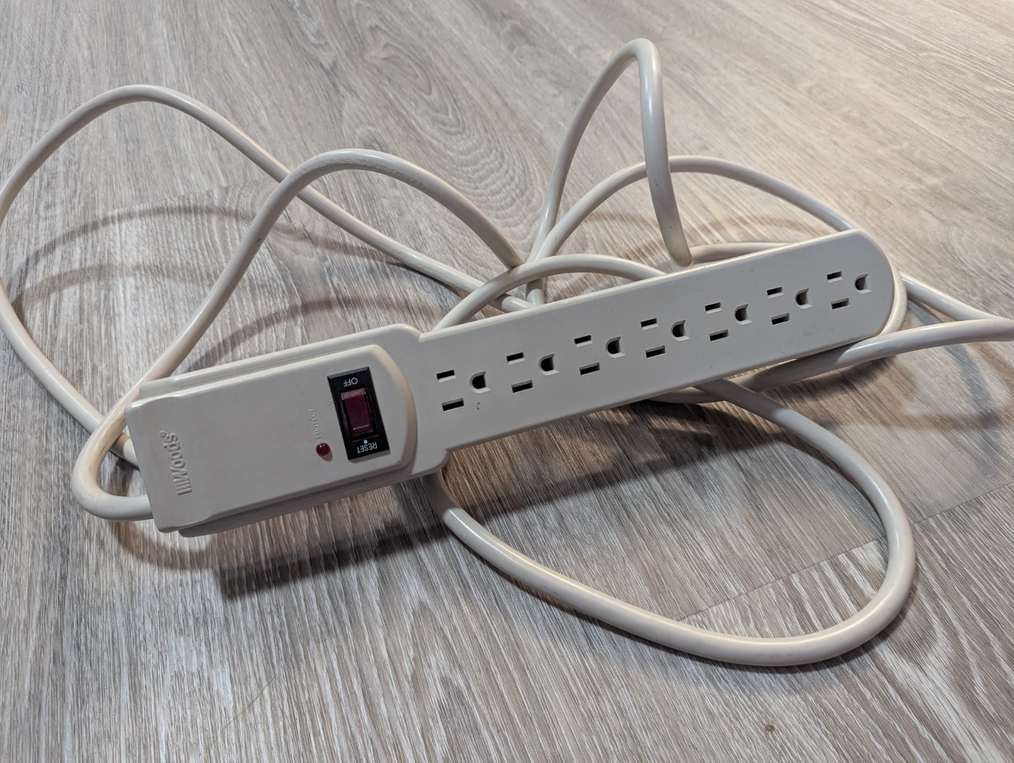 Woods Surge Protector Power Strip