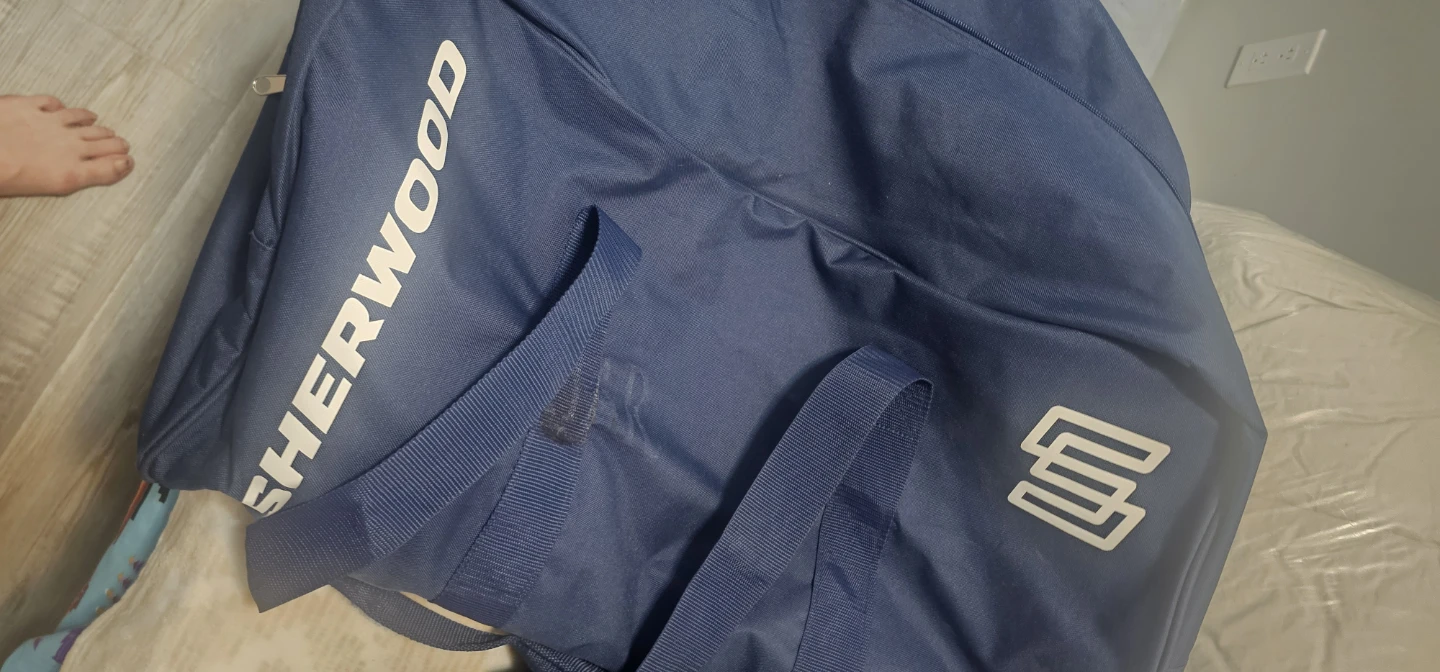 Hockey bag with gear