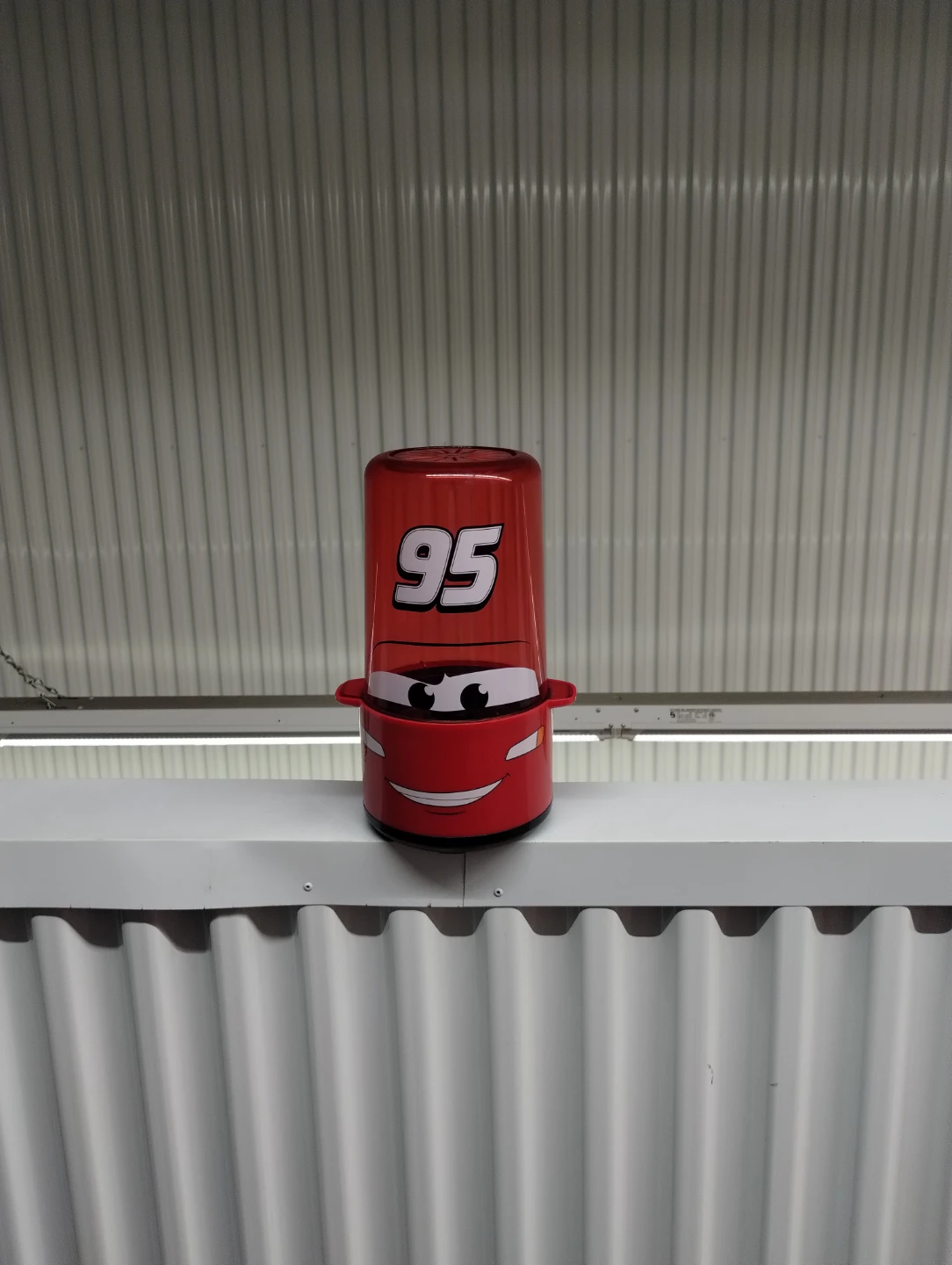 Disney Pixar Cars Lightning McQueen "95" Popcorn Maker - photo 3