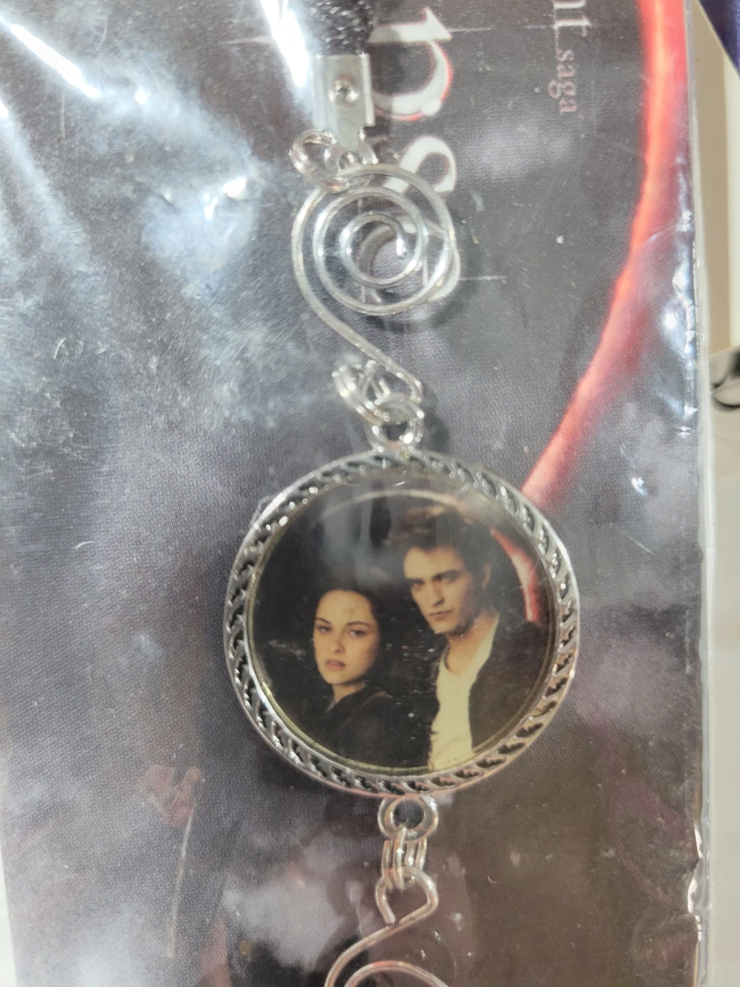 Twilight Eclipse Book Bracelet - photo 2