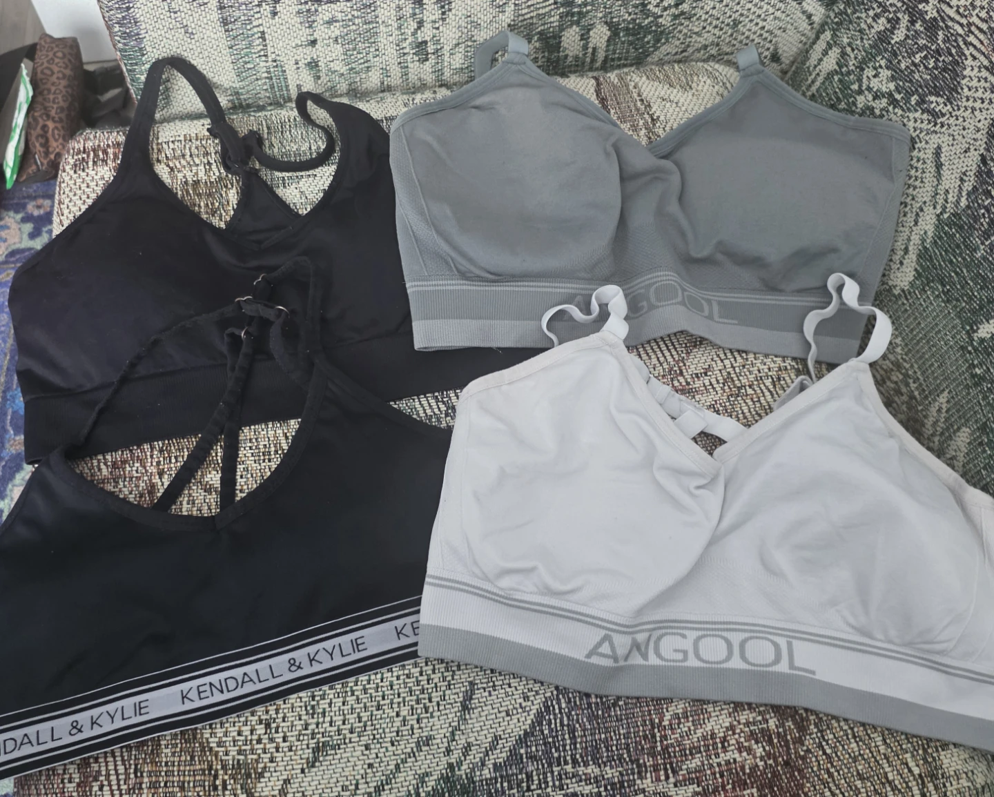 Sports Bras and Tops - photo 2