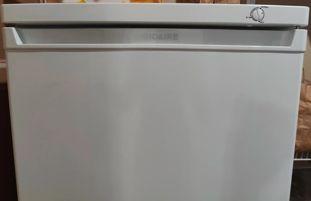 Frigidaire White Freezer - photo 2