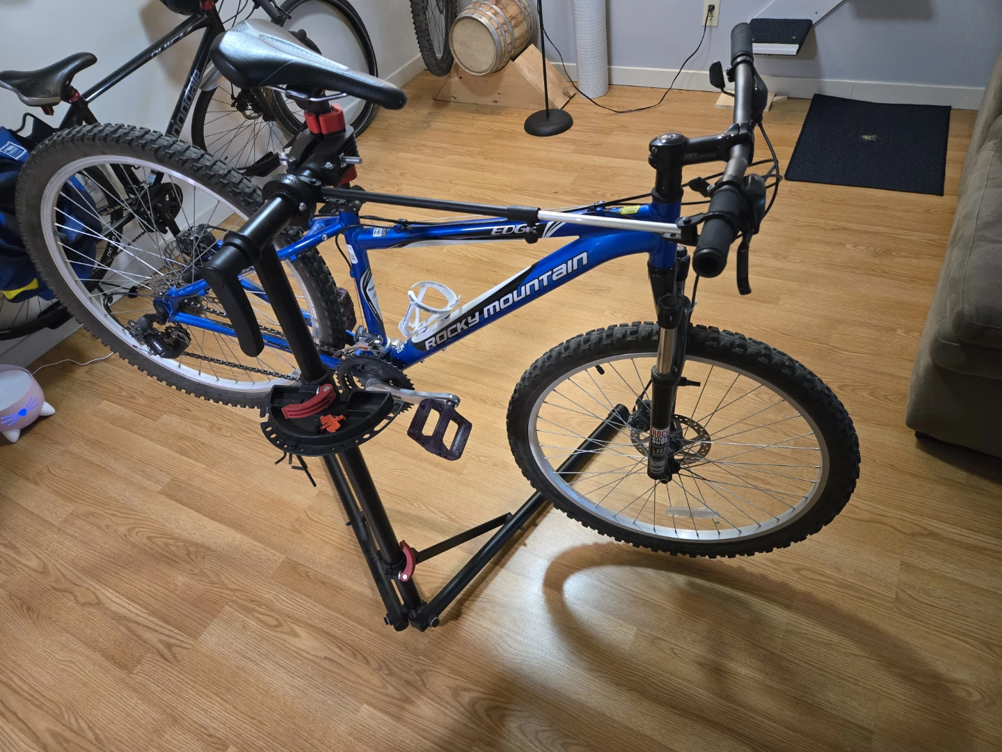 Rocky Mountain Edge Mountain Bike - photo 2