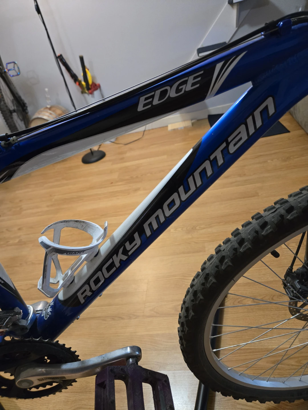 Rocky Mountain Edge Mountain Bike - photo 3