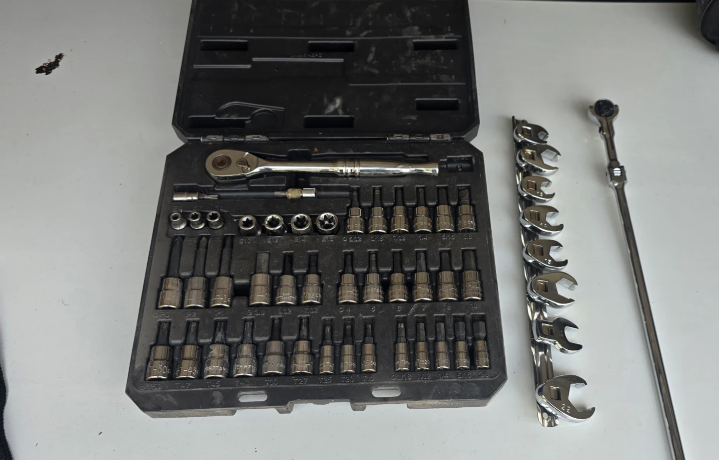 Craftsman 42-Piece Socket Wrench Set - photo 2